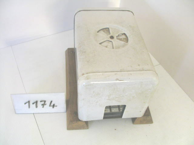  Collection ASPEG, pièce numéro 1174 : Grille pain