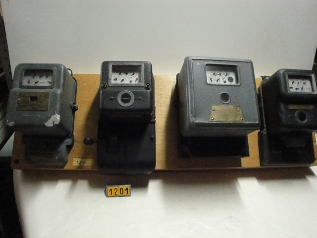  Collection ASPEG, pièce numéro 1201 : Compteurs électriques