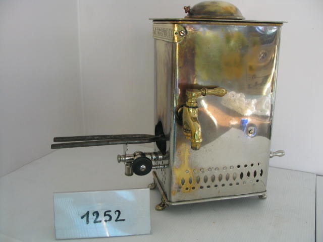  Collection ASPEG, pièce numéro 1252 : Stérilisateur