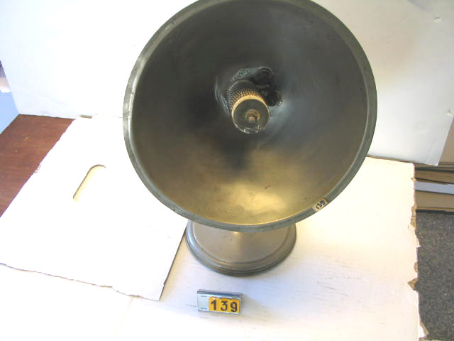 Collection ASPEG, pièce numéro 139 : Radiateur parabolique