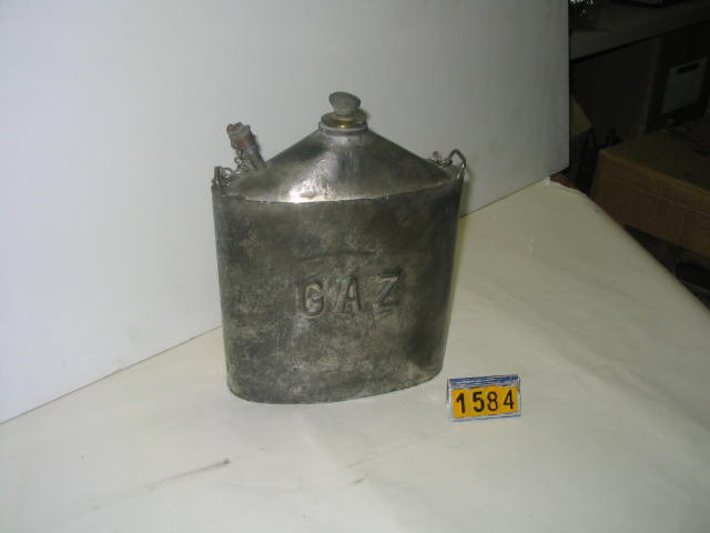 Collection ASPEG, pièce numéro 1584 : Bidon à eau niveau cpt à gaz
