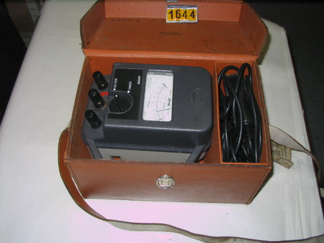  Collection ASPEG, pièce numéro 1644 : MEGGER 5000 Volts