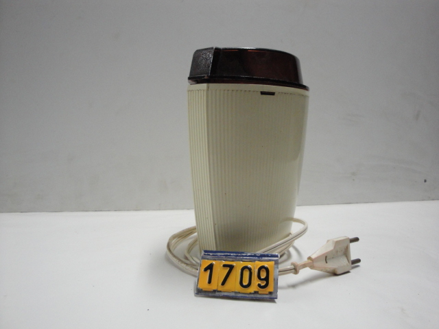  Collection ASPEG, pièce numéro 1709 : Moulin à café électrique