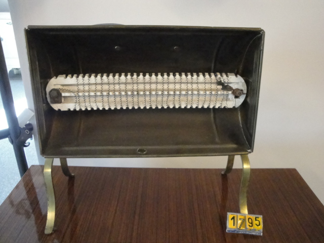  Collection ASPEG, pièce numéro 1795 : Radiateur à rayonnement
