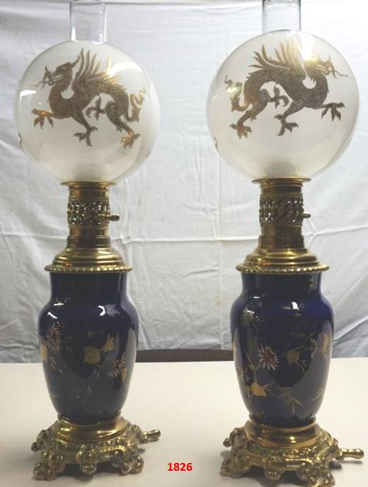  Collection ASPEG, pièce numéro 1826 : lampes à décor japonisant