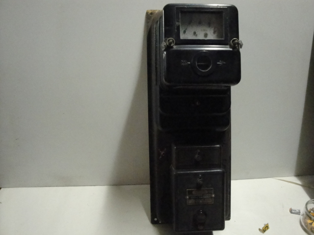  Collection ASPEG, pièce numéro 1849 : Compteur électrique