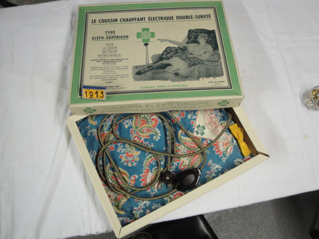  Collection ASPEG, pièce numéro 1913 : Coussin Chauffant Elec Double sureté