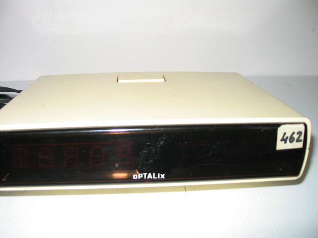  Collection ASPEG, pièce numéro 462 : Radio-réveil