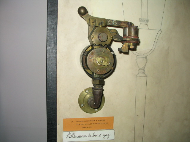  Collection ASPEG, pièce numéro 52 : Allumeur de bec de gaz