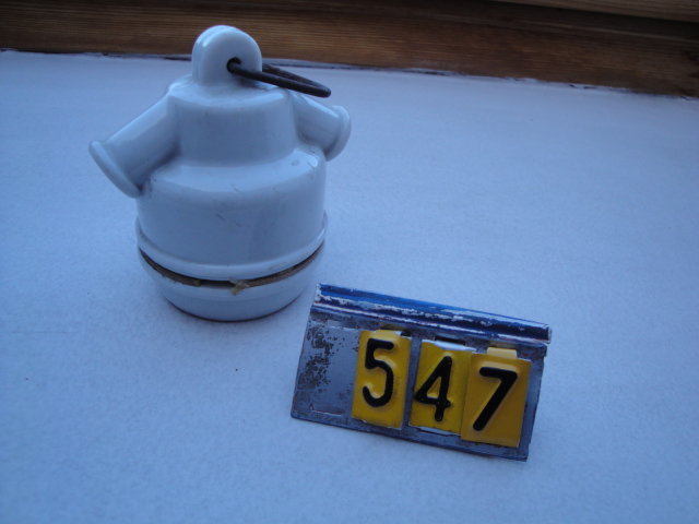  Collection ASPEG, pièce numéro 547 : Douille suspendue