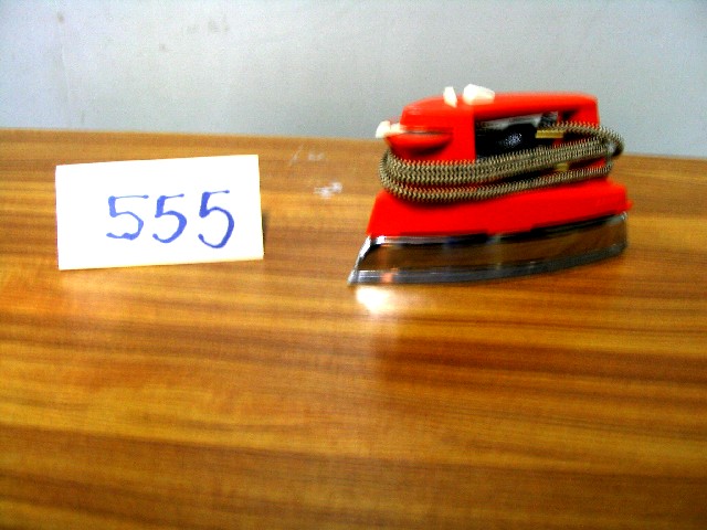  Collection ASPEG, pièce numéro 555 : Jouet fer à repasser